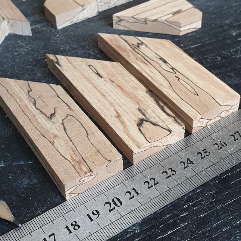 Construction de jeux en bois personnalisés, à la vente et à la location