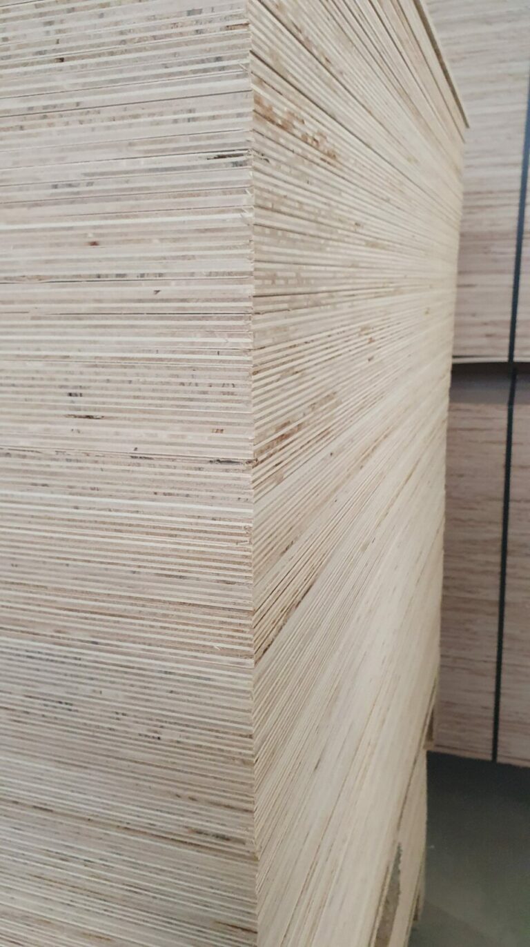 planches de contreplaqué pour fabrication de puzzle en bois fabriqués en france