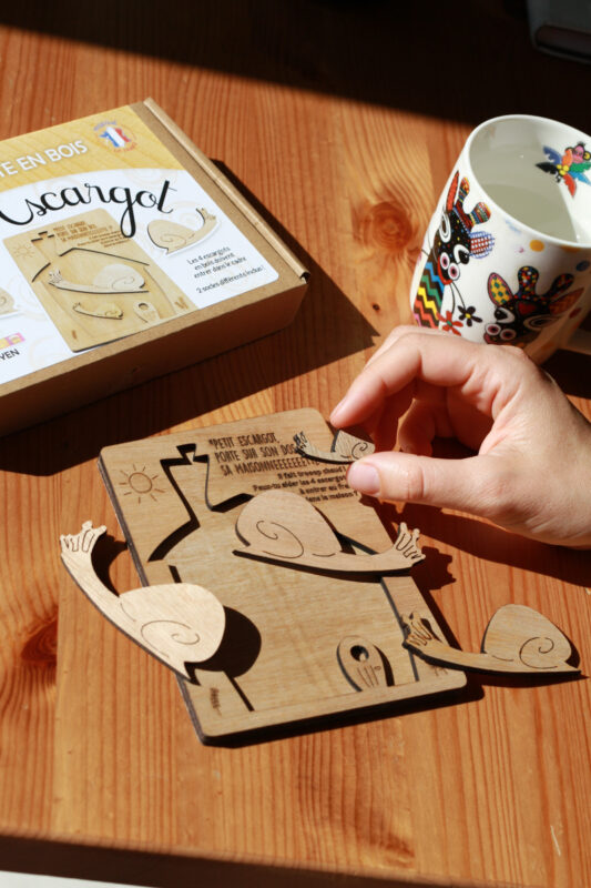 Puzzles en bois conçus, imaginés et fabriqués à vigneux de bretagne, en loire atlantique, en France. Casse-têtes découpés au laser pour une précision maximale.